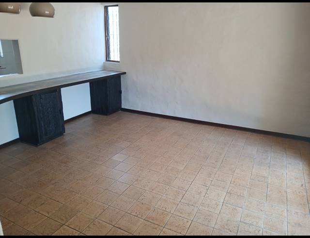 4 BEDROOM HOUSE FOR SALE IN CASHAN